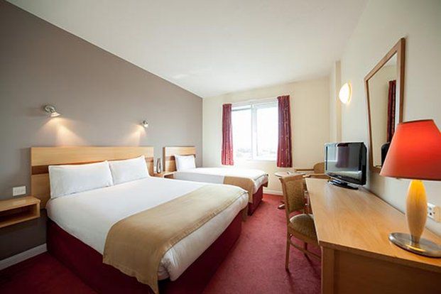 Leonardo Hotel Plymouth Szoba fotó